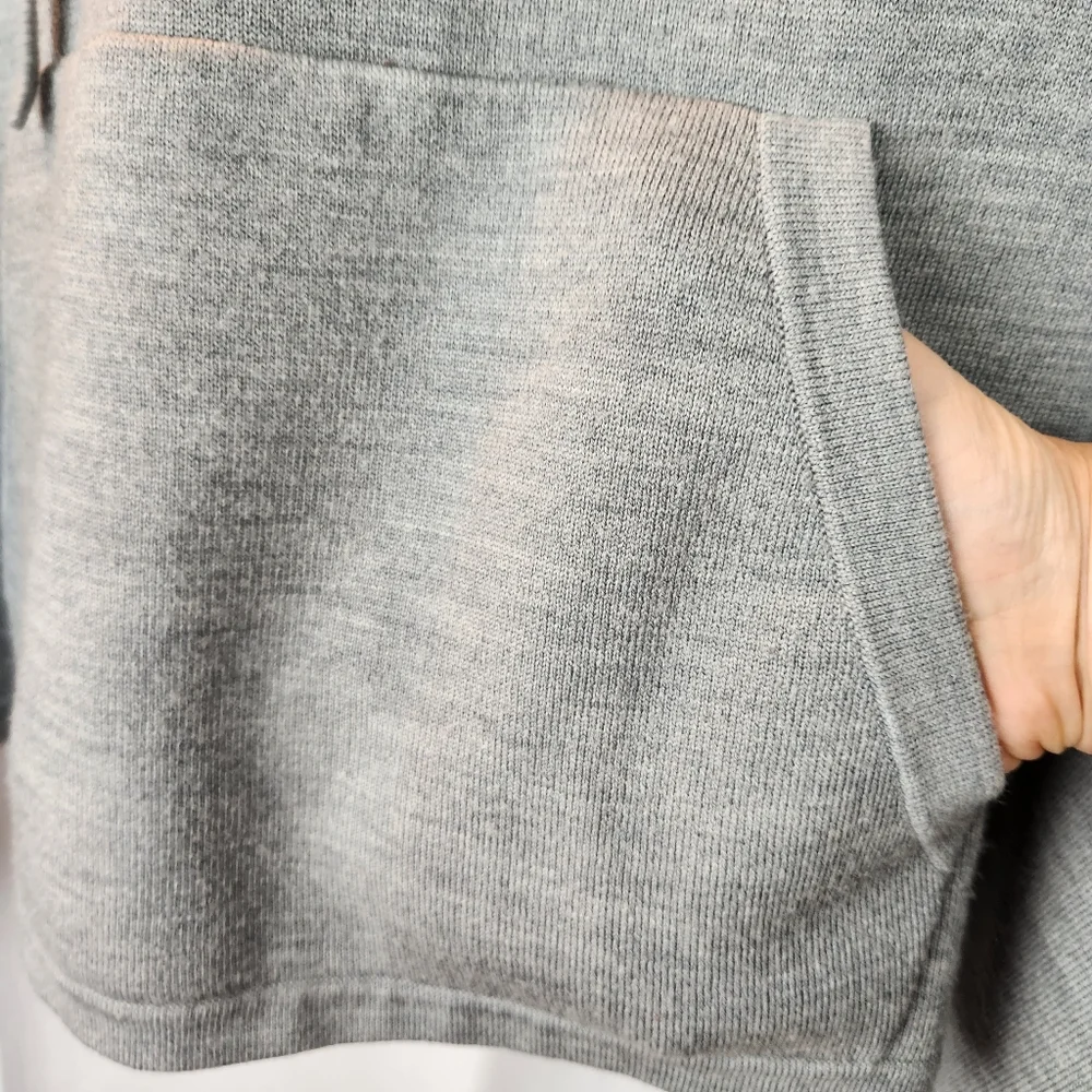 Lululemon All In A Day Hooded Poncho O/S in EUC - Picture 10 of 12